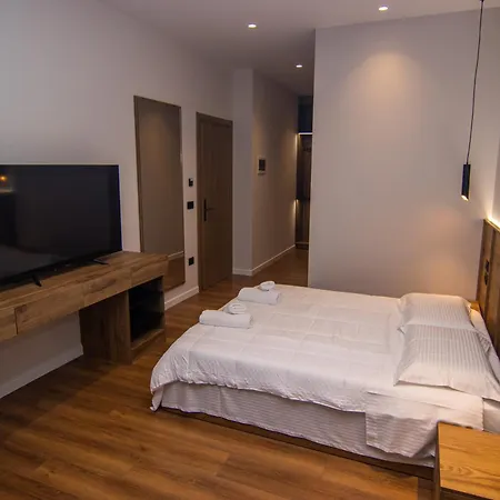 Bb The Garden Durrës