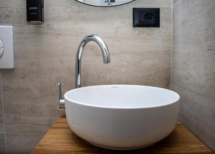 Bb The Garden * Durrës